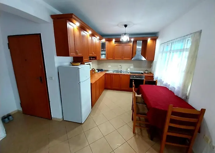 Apartament Casa Meliana Nex To The Interurban Bus Station Tirana