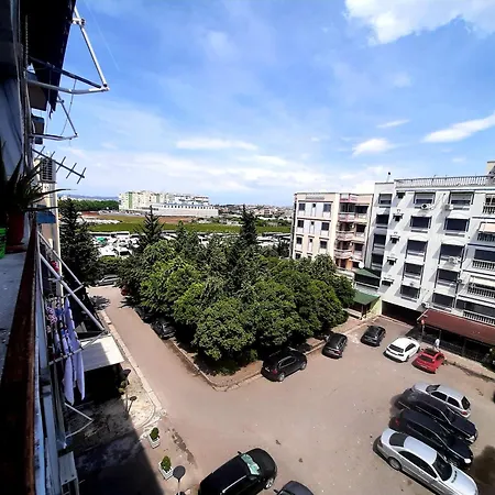 アパート Casa Meliana Nex To The Interurban Bus Station *