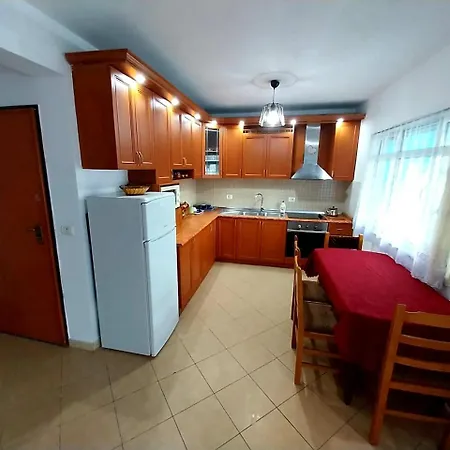 Apartment Casa Meliana Nex To The Interurban Bus Station Tirana