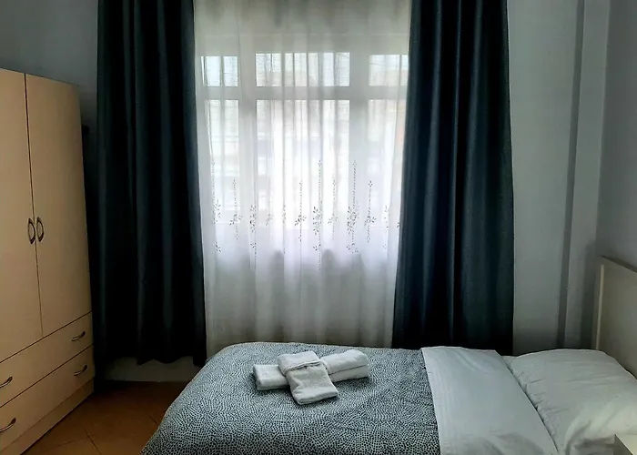 Casa Meliana Nex To The Interurban Bus Station * Tirana